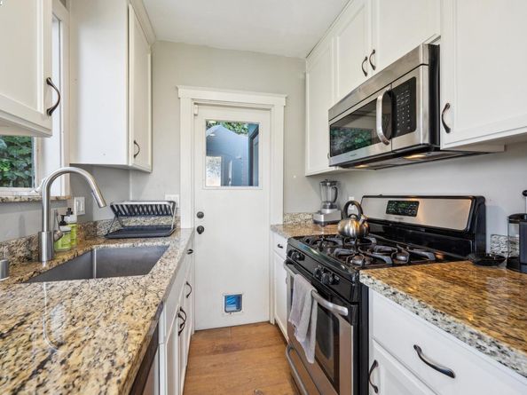 5936 Broadway, Oakland CA 94618