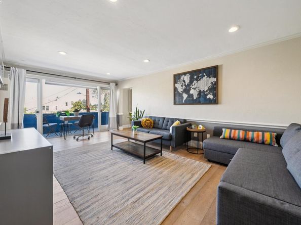 5936 Broadway, Oakland CA 94618