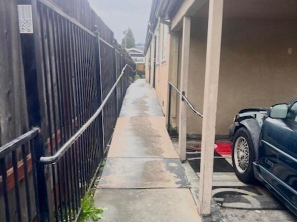 6230 Hayes St, Oakland CA 94621