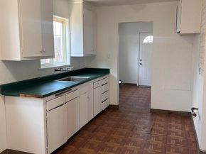 6230 Hayes St, Oakland CA 94621