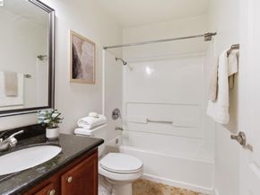 255 Reflections Dr 22, San Ramon CA 94583