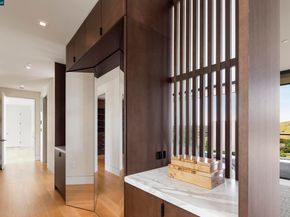 83 Dairy Creek Ln, Orinda CA 94563