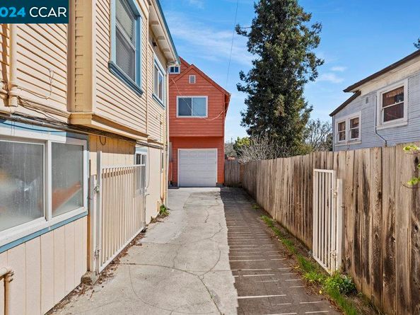 3134 Pleitner Ave, Oakland CA 94602