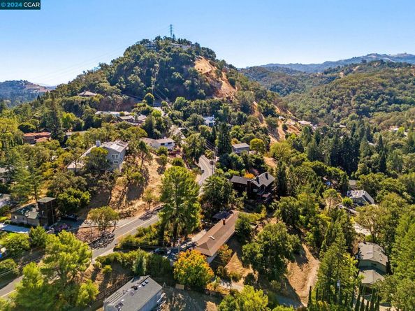 144 Castle Crest Rd, Alamo CA 94507