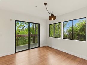 245 Perkins St 33, Oakland CA 94610