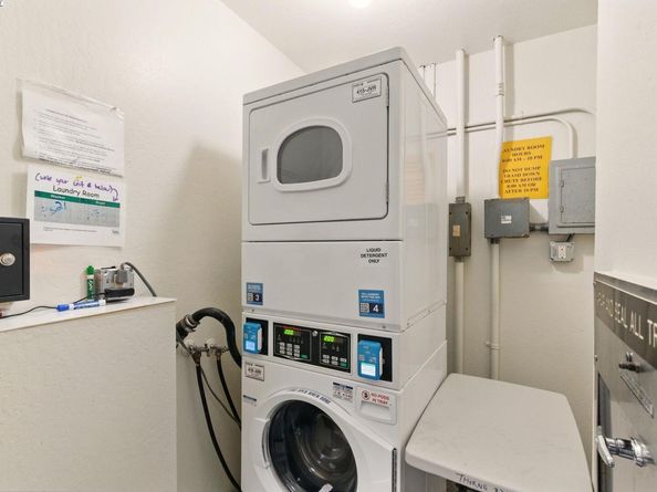 245 Perkins St 33, Oakland CA 94610