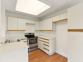 245 Perkins St 33, Oakland CA 94610