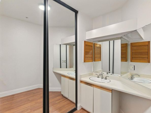 245 Perkins St 33, Oakland CA 94610