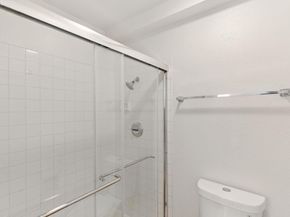 245 Perkins St 33, Oakland CA 94610