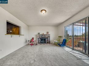 9305 Burr St, Oakland CA 94605