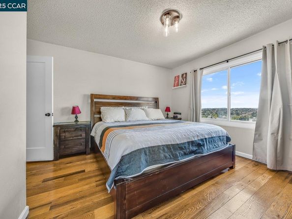 9305 Burr St, Oakland CA 94605
