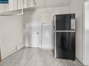 9305 Burr St, Oakland CA 94605