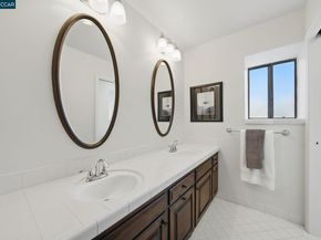 3938 Los Arabis Dr, Lafayette CA 94549