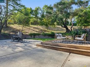 3938 Los Arabis Dr, Lafayette CA 94549