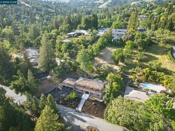 3938 Los Arabis Dr, Lafayette CA 94549