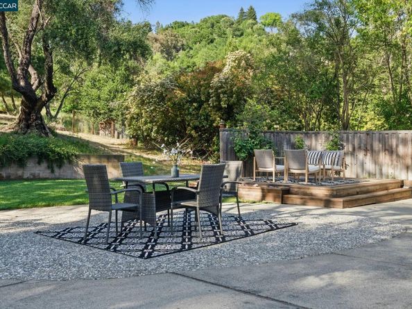 3938 Los Arabis Dr, Lafayette CA 94549