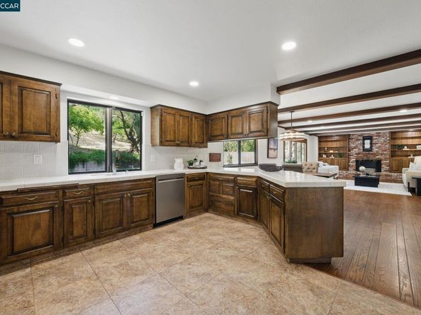 3938 Los Arabis Dr, Lafayette CA 94549