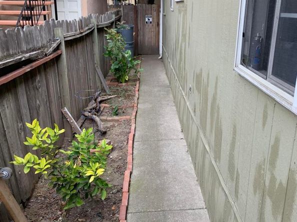 9656 D St, Oakland CA 94603