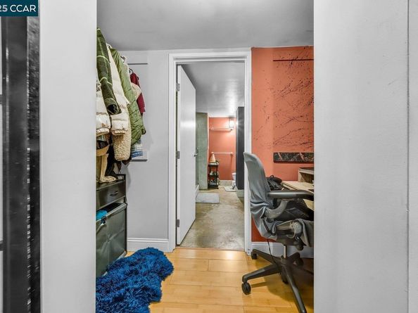 247 4Th St 206, Oakland CA 94607