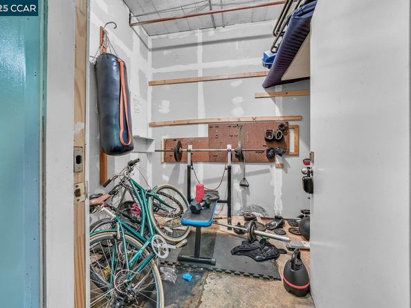 247 4Th St 206, Oakland CA 94607