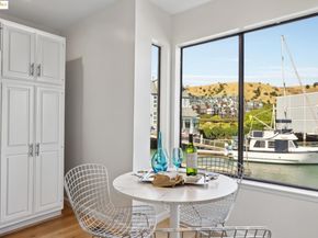 1310 Mallard Dr, Richmond CA 94801