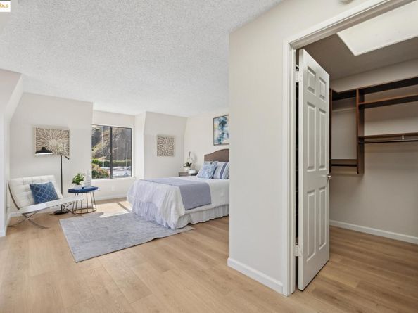 1310 Mallard Dr, Richmond CA 94801