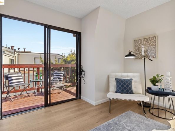 1310 Mallard Dr, Richmond CA 94801