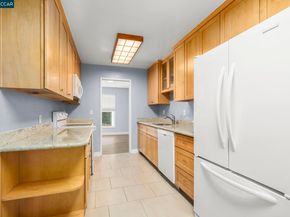 651 Moraga Rd 13, Moraga CA 94556