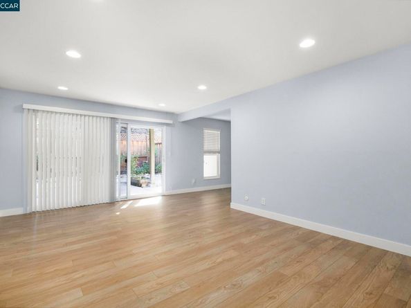 651 Moraga Rd 13, Moraga CA 94556
