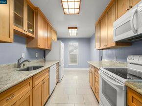 651 Moraga Rd 13, Moraga CA 94556