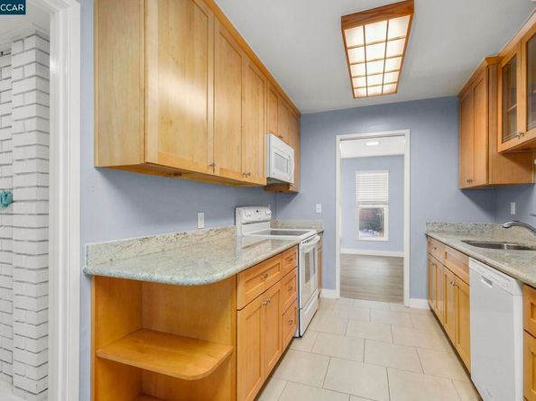 651 Moraga Rd 13, Moraga CA 94556