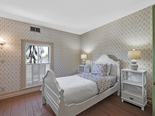 2211 College Avenue, Livermore CA 94550