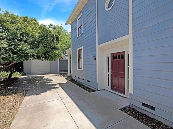 2211 College Avenue, Livermore CA 94550