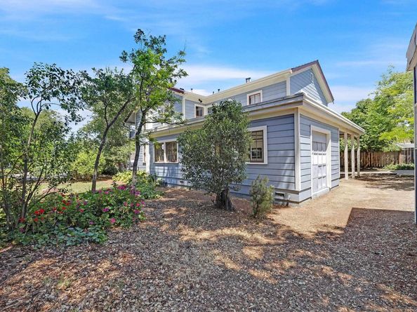 2211 College Avenue, Livermore CA 94550