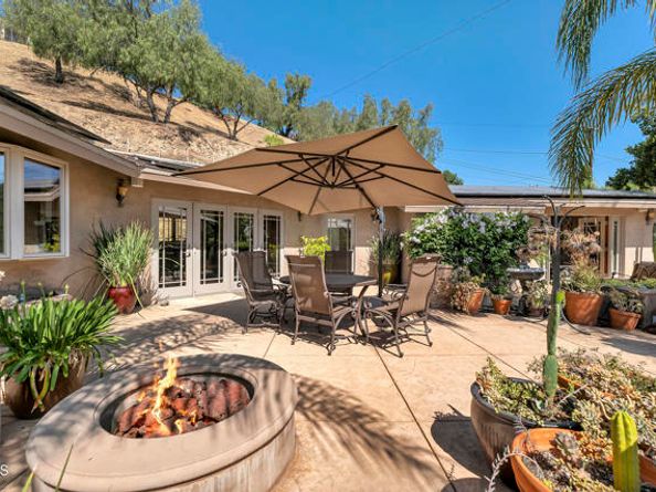 9999 Wornom Avenue, Sunland (los Angeles) CA 91040