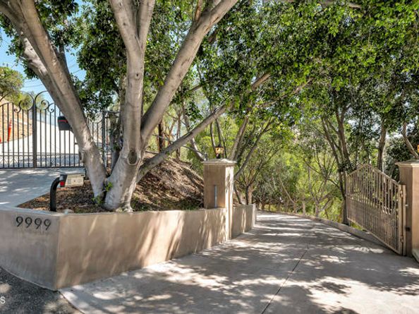 9999 Wornom Avenue, Sunland (los Angeles) CA 91040