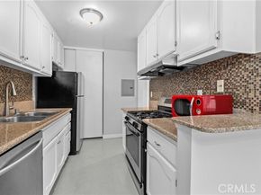 20134 Leadwell 126, Winnetka (los Angeles) CA 91306