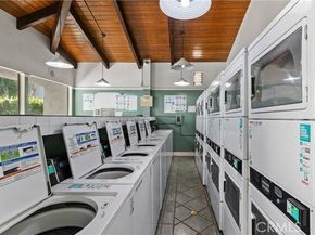 20134 Leadwell 126, Winnetka (los Angeles) CA 91306