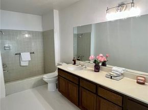 8390 Faust, West Hills (los Angeles) CA 91304