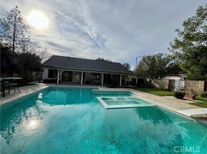 8390 Faust, West Hills (los Angeles) CA 91304