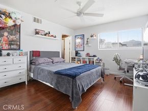 14325 Foothill 9, Sylmar (los Angeles) CA 91342