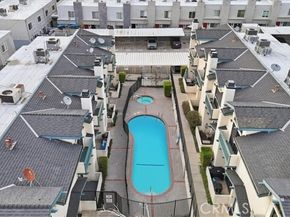 14325 Foothill 9, Sylmar (los Angeles) CA 91342