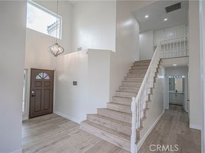 9633 Lilly Court, Northridge (los Angeles) CA 91325