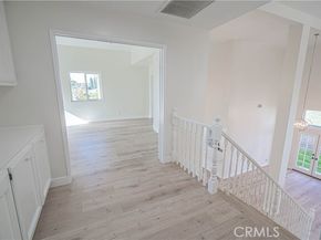 9633 Lilly Court, Northridge (los Angeles) CA 91325