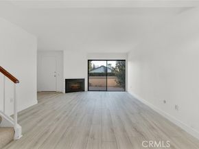 21901 Dupont Street 12, Chatsworth (los Angeles) CA 91311