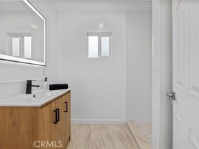 13279 Pierce Street, Pacoima (los Angeles) CA 91331