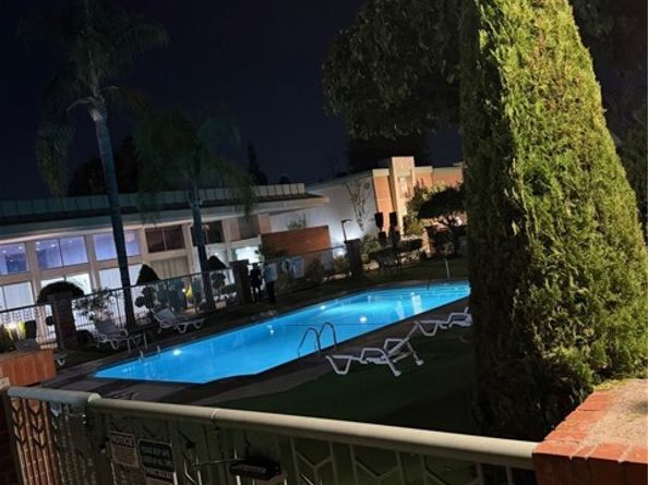 5301 Balboa Boulevard F2, Encino (los Angeles) CA 91316