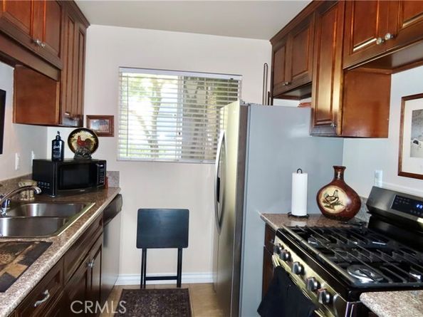 13080 Dronfield ave #80, Sylmar (los Angeles) CA 91342