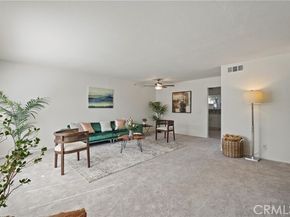 19041 Hamlin 5, Reseda (los Angeles) CA 91335