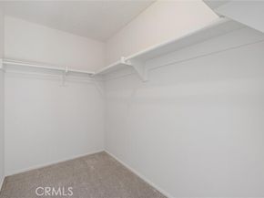 19041 Hamlin 5, Reseda (los Angeles) CA 91335